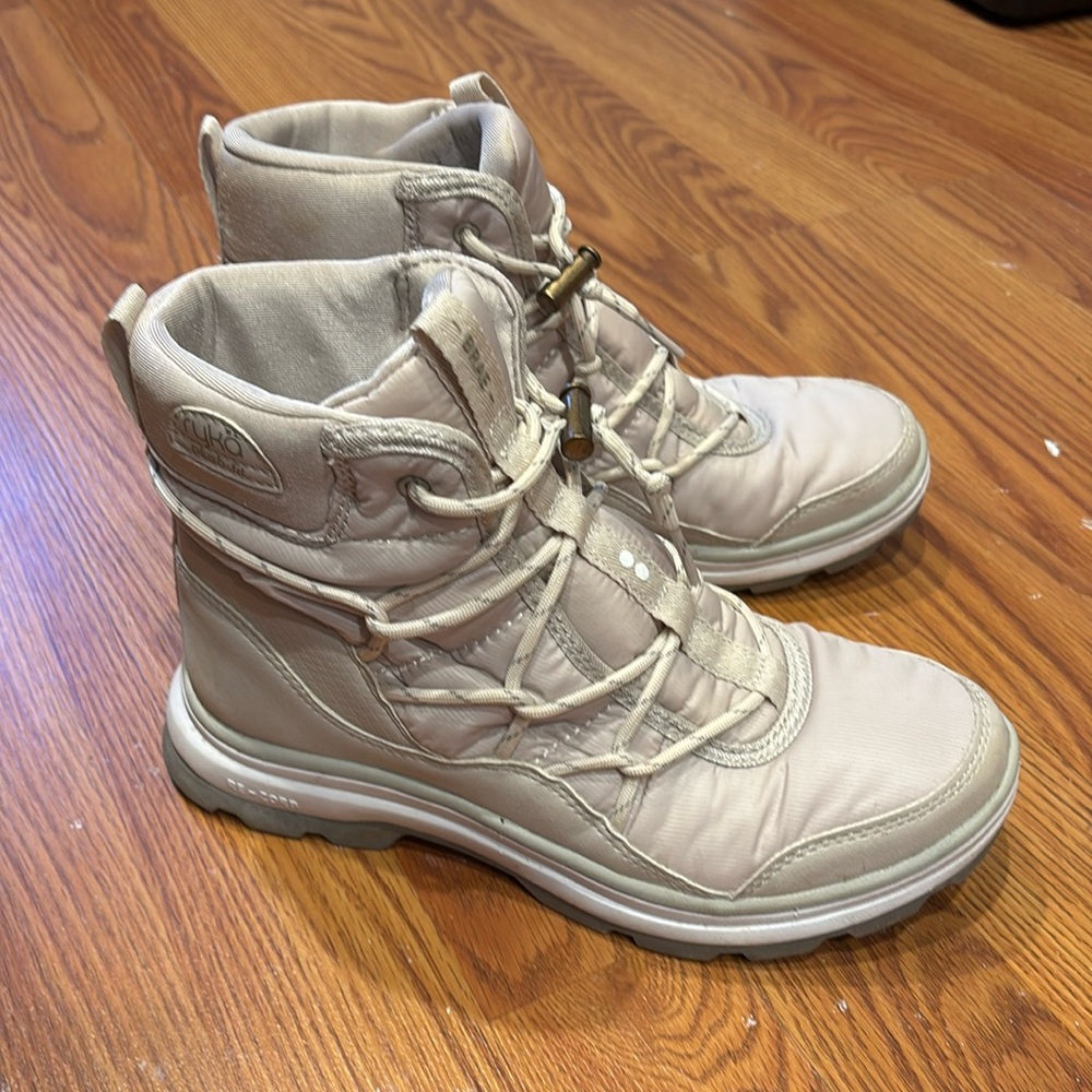 Ryka snow boots